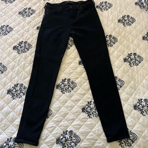 Liverpool Jeans Company Womens Dark Blue Slim Jeans.  
Inseam 29 inches long